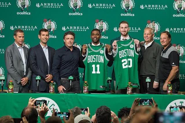 强叙事推进 强叙事推进